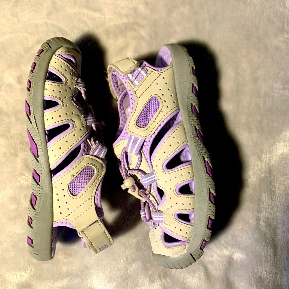Khombu DANA Girls Sandals